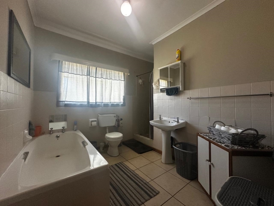 2 Bedroom Property for Sale in Pellissier Free State